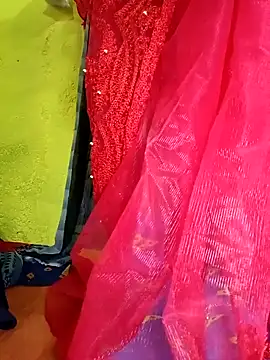 Snapshot of Cute_Suhani chatting on December 8, 5:01 pm Cute Suhani online show from December 8, 5:01 pm