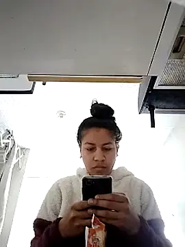 Snapshot of Tiphanydirty3 chatting on January 27, 3:39 pm Tiphanydirty3 online show from January 27, 3:39 pm