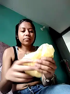 Snapshot of Tiphanydirty3 chatting on February 4, 5:34 pm Tiphanydirty3 online show from February 4, 5:34 pm