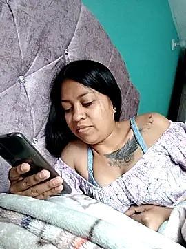 Snapshot of Tiphanydirty3 chatting on February 6, 3:52 pm Tiphanydirty3 online show from February 6, 3:52 pm