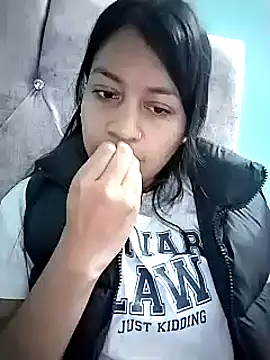 Snapshot of Tiphanydirty3 chatting on February 8, 11:45 pm Tiphanydirty3 online show from February 8, 11:45 pm