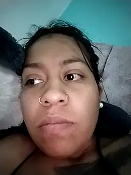 Snapshot of Tiphanydirty3 chatting on February 22, 3:01 am Tiphanydirty3 online show from February 22, 3:01 am