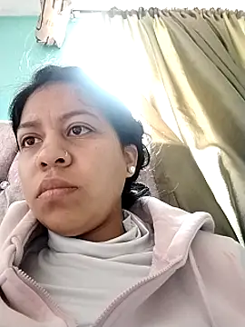 Snapshot of Tiphanydirty3 chatting on February 27, 2:43 pm Tiphanydirty3 online show from February 27, 2:43 pm