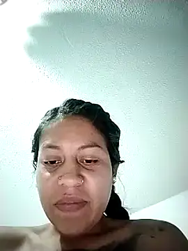 Snapshot of Tiphanydirty3 chatting on March 1, 12:50 am Tiphanydirty3 online show from March 1, 12:50 am