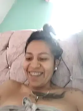 Snapshot of Tiphanydirty3 chatting on March 1, 7:04 pm Tiphanydirty3 online show from March 1, 7:04 pm