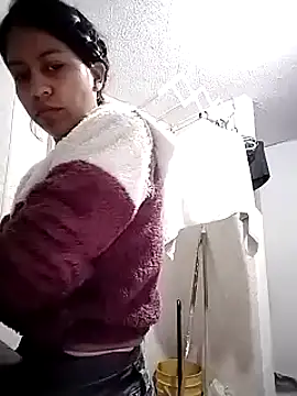 Snapshot of Tiphanydirty3 chatting on March 8, 12:11 am Tiphanydirty3 online show from March 8, 12:11 am