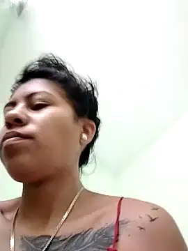 Snapshot of Tiphanydirty3 chatting on March 17, 9:02 pm Tiphanydirty3 online show from March 17, 9:02 pm