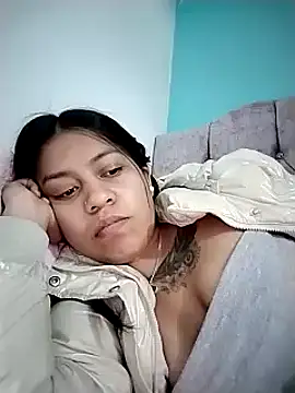 Snapshot of Tiphanydirty3 chatting on March 19, 3:52 am Tiphanydirty3 online show from March 19, 3:52 am