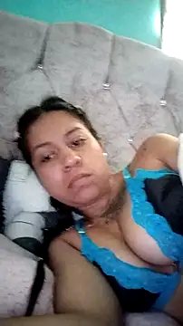 Snapshot of Tiphanydirty3 chatting on October 17, 4:20 pm Tiphanydirty3 online show from October 17, 4:20 pm