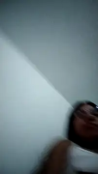 Snapshot of Tiphanydirty3 chatting on October 21, 5:52 am Tiphanydirty3 online show from October 21, 5:52 am