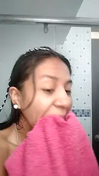 Snapshot of Tiphanydirty3 chatting on October 22, 4:18 pm Tiphanydirty3 online show from October 22, 4:18 pm