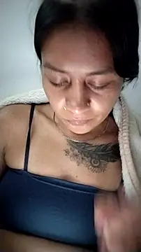 Snapshot of Tiphanydirty3 chatting on October 23, 4:23 am Tiphanydirty3 online show from October 23, 4:23 am