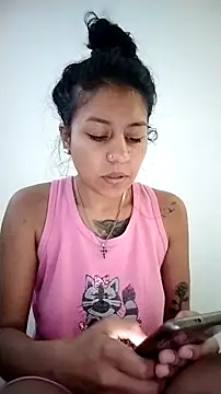 Snapshot of Tiphanydirty3 chatting on October 28, 5:59 pm Tiphanydirty3 online show from October 28, 5:59 pm