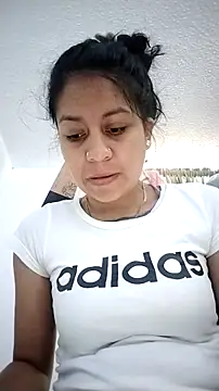 Snapshot of Tiphanydirty3 chatting on March 21, 3:59 pm Tiphanydirty3 online show from March 21, 3:59 pm