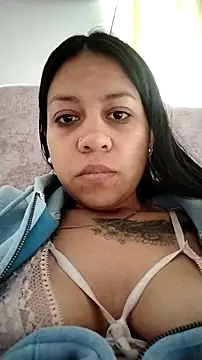 Snapshot of Tiphanydirty3 chatting on April 17, 1:36 pm Tiphanydirty3 online show from April 17, 1:36 pm