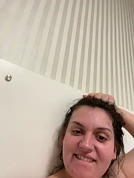 Snapshot of Sxybitch2024 chatting on January 18, 6:44 pm Sxybitch2024 online show from January 18, 6:44 pm