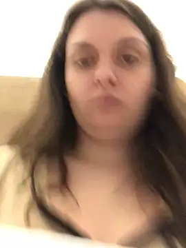 Snapshot of Sxybitch2024 chatting on February 5, 9:52 pm Sxybitch2024 online show from February 5, 9:52 pm