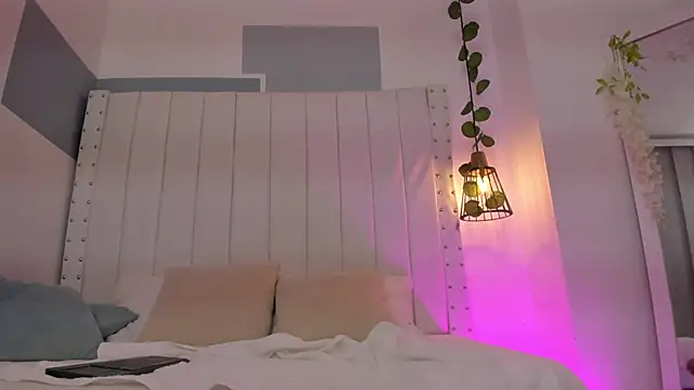 hannah gray online show from April 24, 11:12 am