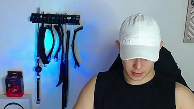 Alan hadid1 online show from January 30, 9:47 pm