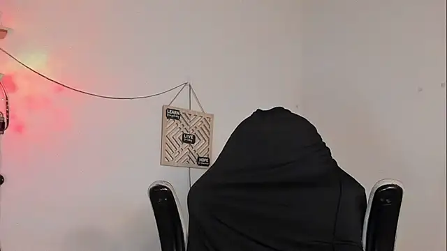 Alan hadid1 online show from March 2, 11:42 pm