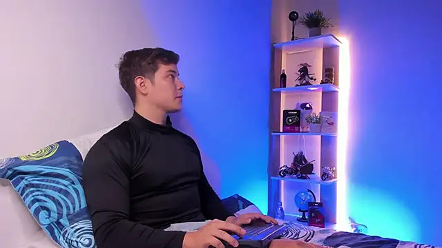 Alan hadid1 online show from November 10, 12:20 am