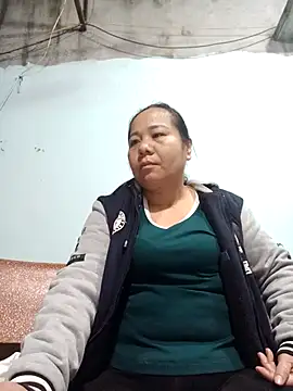 Queen 18200 online show from November 25, 9:59 pm