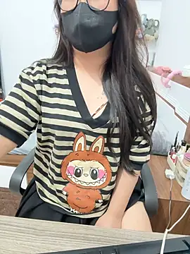 Snapshot of Jenni_nana chatting on March 5, 8:21 am Jenni nana online show from March 5, 8:21 am