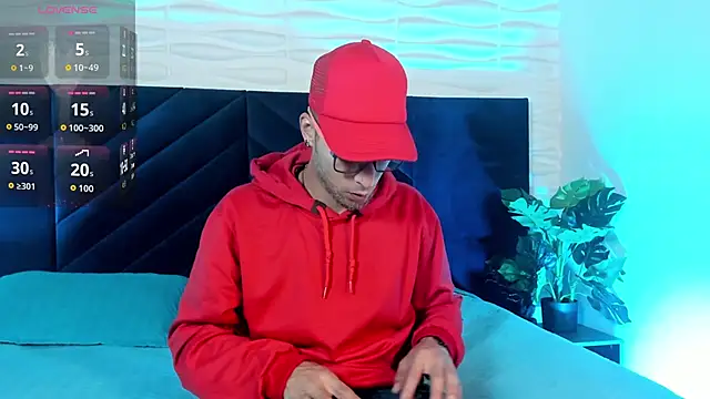 DrakeNeumann online show from April 3, 4:10 am