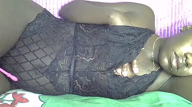 sexybree  online show from February 21, 9:43 pm