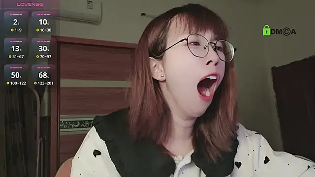 Lili 666 online show from March 5, 5:39 pm