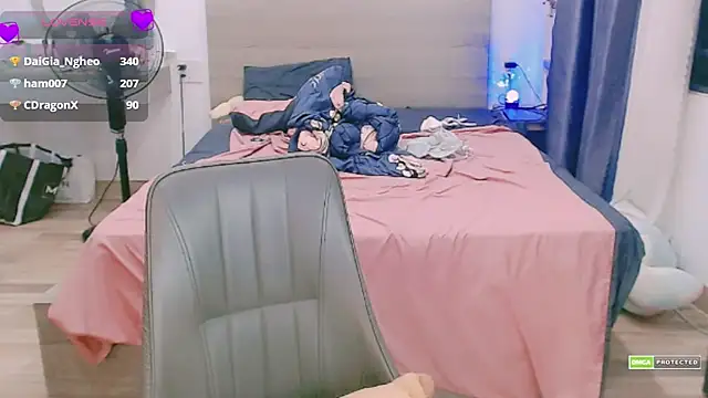 Snapshot of Na_baby chatting on September 20, 3:35 pm Na baby online show from September 20, 3:35 pm