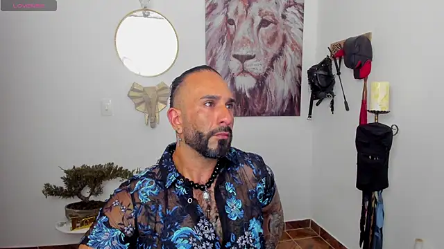 Snapshot of mr_maik chatting on January 18, 8:09 pm mr maik online show from January 18, 8:09 pm