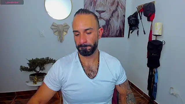 Snapshot of mr_maik chatting on January 23, 4:26 pm mr maik online show from January 23, 4:26 pm
