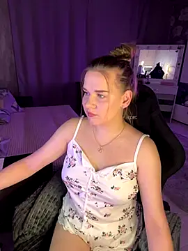 Lexi noah online show from September 24, 9:40 pm