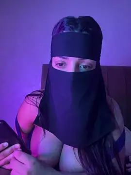 Narimane maroc online show from May 6, 1:25 am