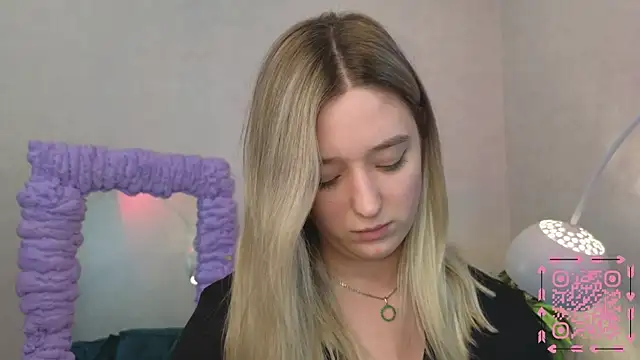 JessRosen online show from February 1, 10:48 am