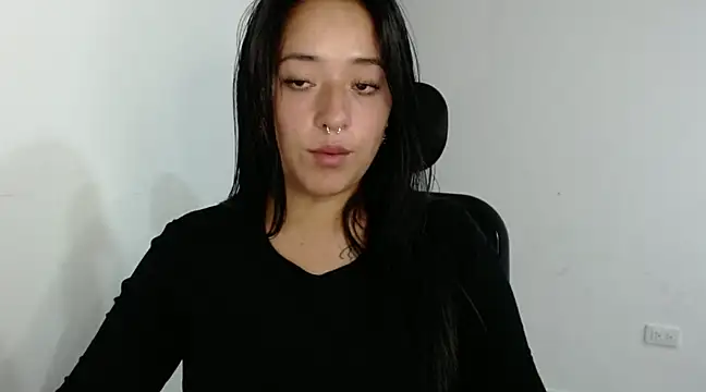 Snapshot of jjulietha95 chatting on January 26, 10:57 pm jjulietha95 online show from January 26, 10:57 pm