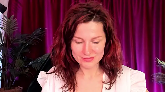 April o Nill online show from May 14, 1:29 pm