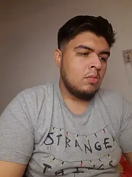 Snapshot of David_GX chatting on February 7, 6:11 pm David GX online show from February 7, 6:11 pm