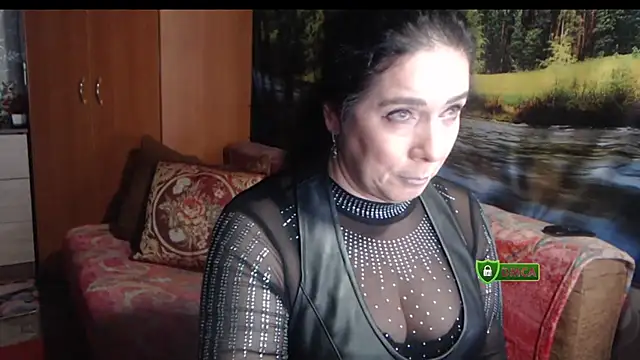 Snapshot of RositaSky chatting on November 22, 1:15 am RositaSky online show from November 22, 1:15 am