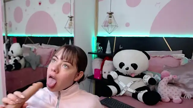 DanniAbbey online show from December 21, 11:39 am