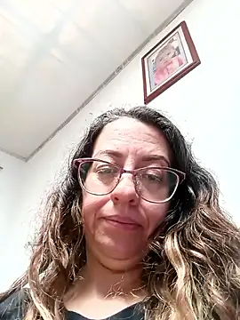 miss hanna07 online show from April 30, 9:19 pm
