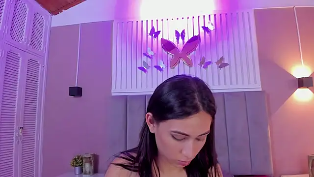 Snapshot of diosa_cristal chatting on February 2, 9:30 am diosa cristal online show from February 2, 9:30 am