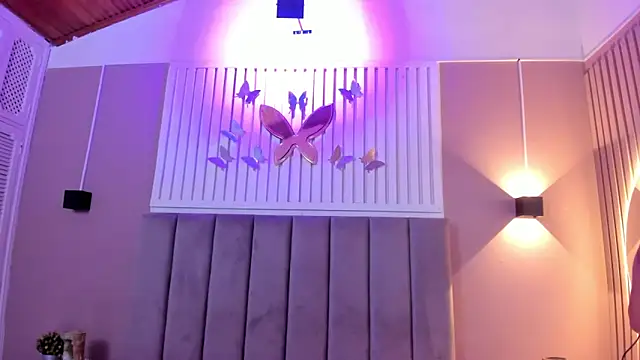 Snapshot of diosa_cristal chatting on February 16, 3:15 am diosa cristal online show from February 16, 3:15 am