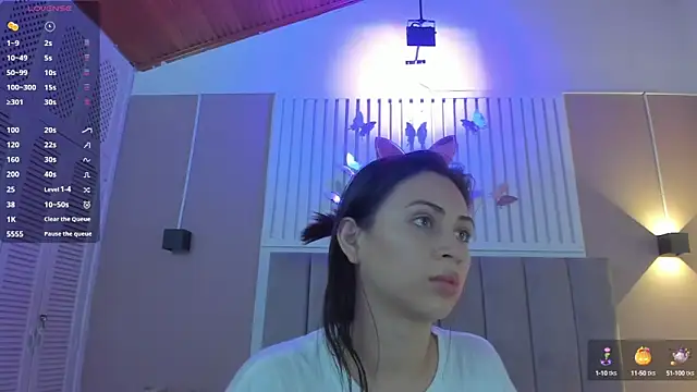 Snapshot of diosa_cristal chatting on March 4, 3:33 am diosa cristal online show from March 4, 3:33 am