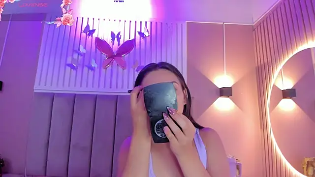 Snapshot of diosa_cristal chatting on March 8, 3:28 am diosa cristal online show from March 8, 3:28 am