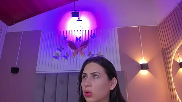 Snapshot of diosa_cristal chatting on March 21, 3:22 am diosa cristal online show from March 21, 3:22 am