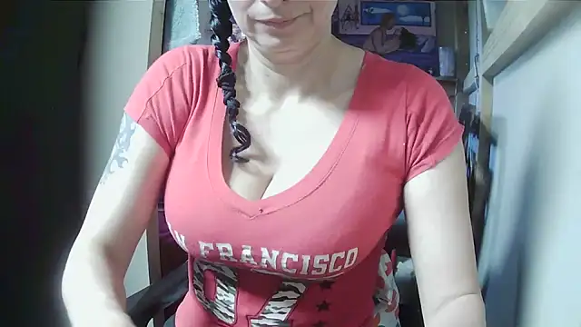 Snapshot of Jennys_room_77 chatting on July 1, 7:35 pm Jennys room 77 online show from July 1, 7:35 pm