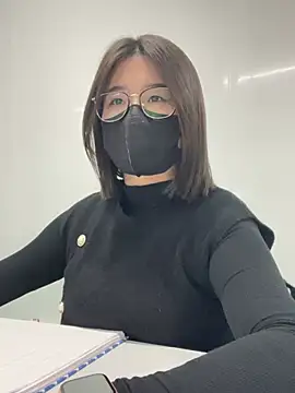 Snapshot of LanJeny_sexy chatting on December 14, 2:23 am LanJeny sexy online show from December 14, 2:23 am