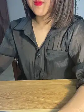 Snapshot of LanJeny_sexy chatting on December 17, 12:33 pm LanJeny sexy online show from December 17, 12:33 pm